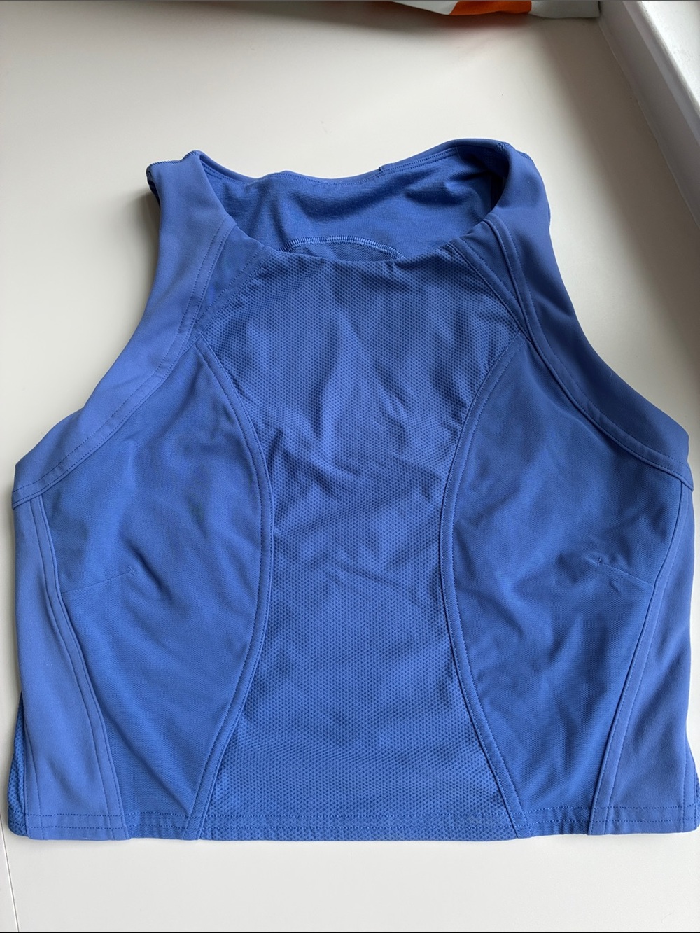lululemon athletica cropped tank with built in support